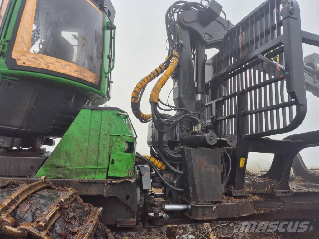 John Deere 1910 E Forwarders
