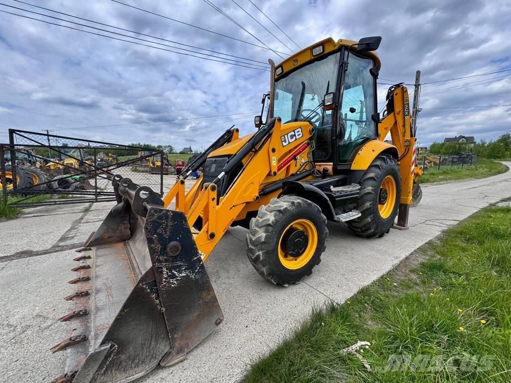 JCB 3 CX Backhoe loaders