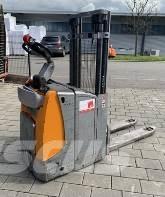 Still EXD-SF20 Pedestrian stacker