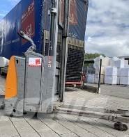 Still EXD-SF20 Pedestrian stacker