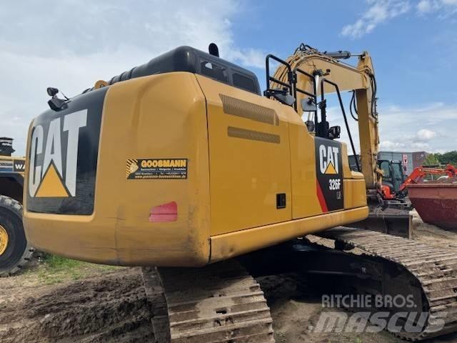 CAT 326 F L Crawler excavators