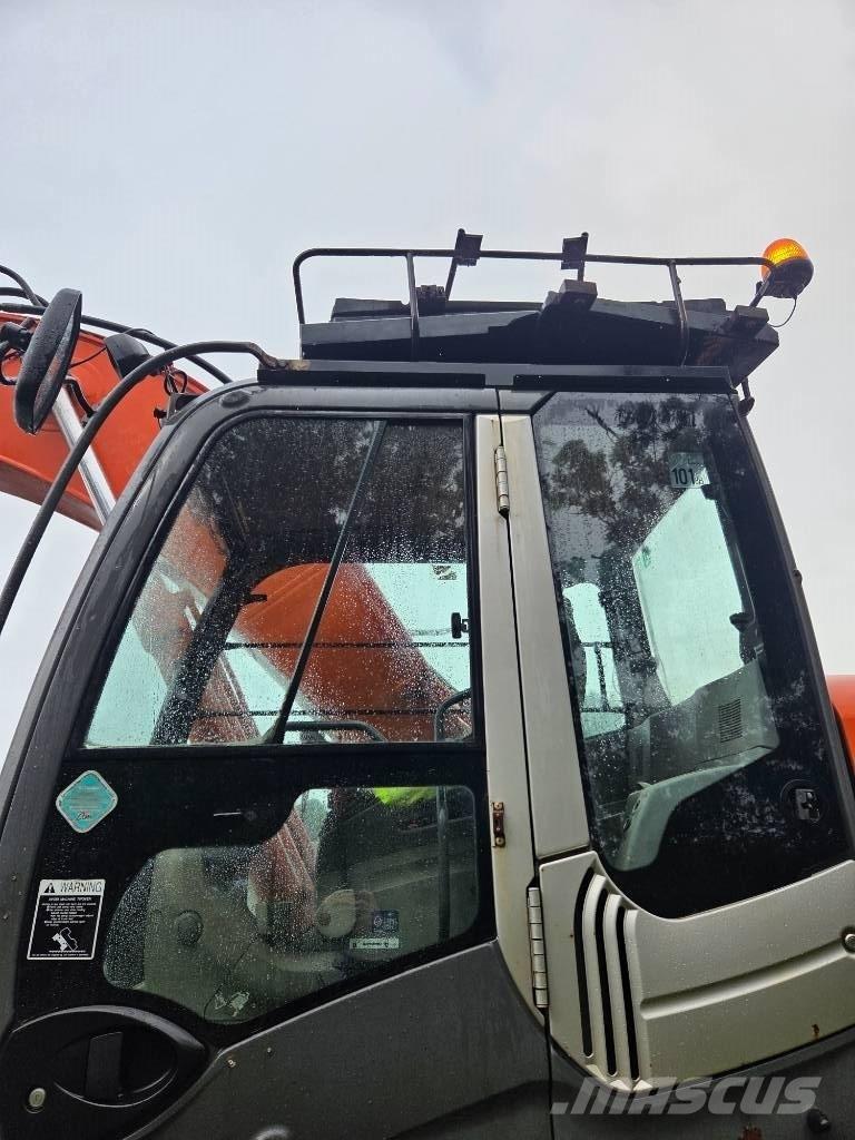 Hitachi ZX 210 LC-3 Crawler excavators