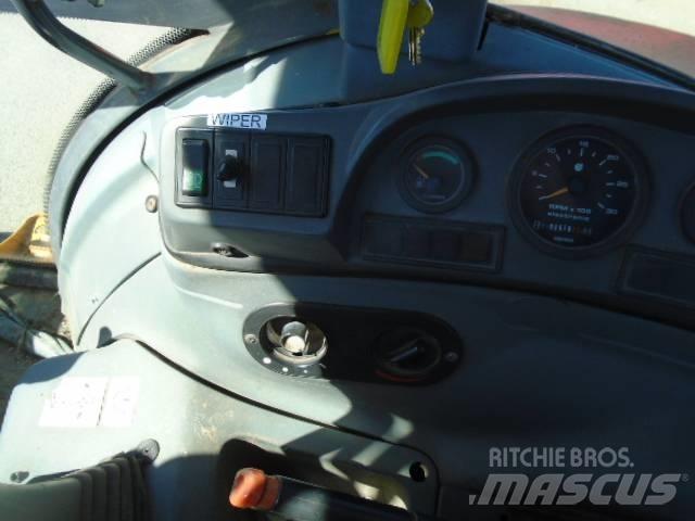 New Holland 575 E Backhoe loaders