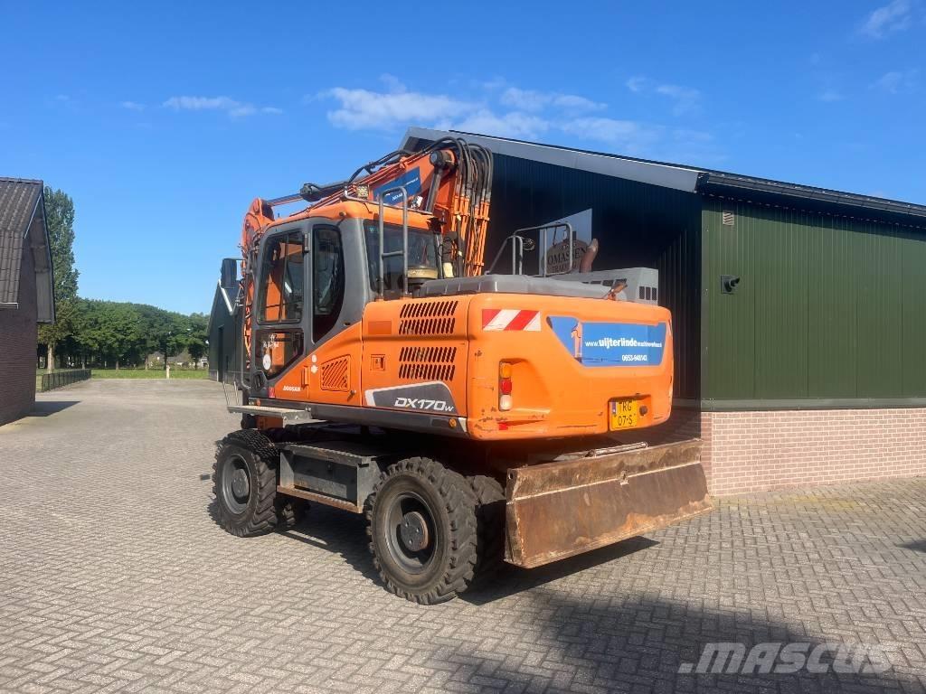 Doosan DX 170 W-5 Wheeled excavators