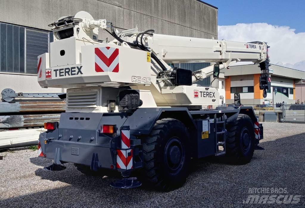Terex RC45 Rough terrain cranes