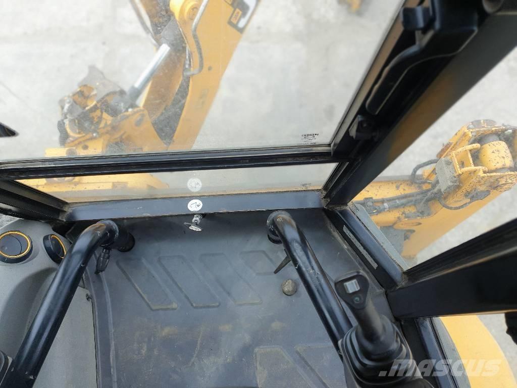 JCB 3 CX compact Backhoe loaders