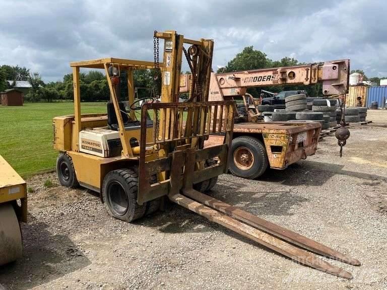 Komatsu FG 40ZT-4 Forklift trucks - others