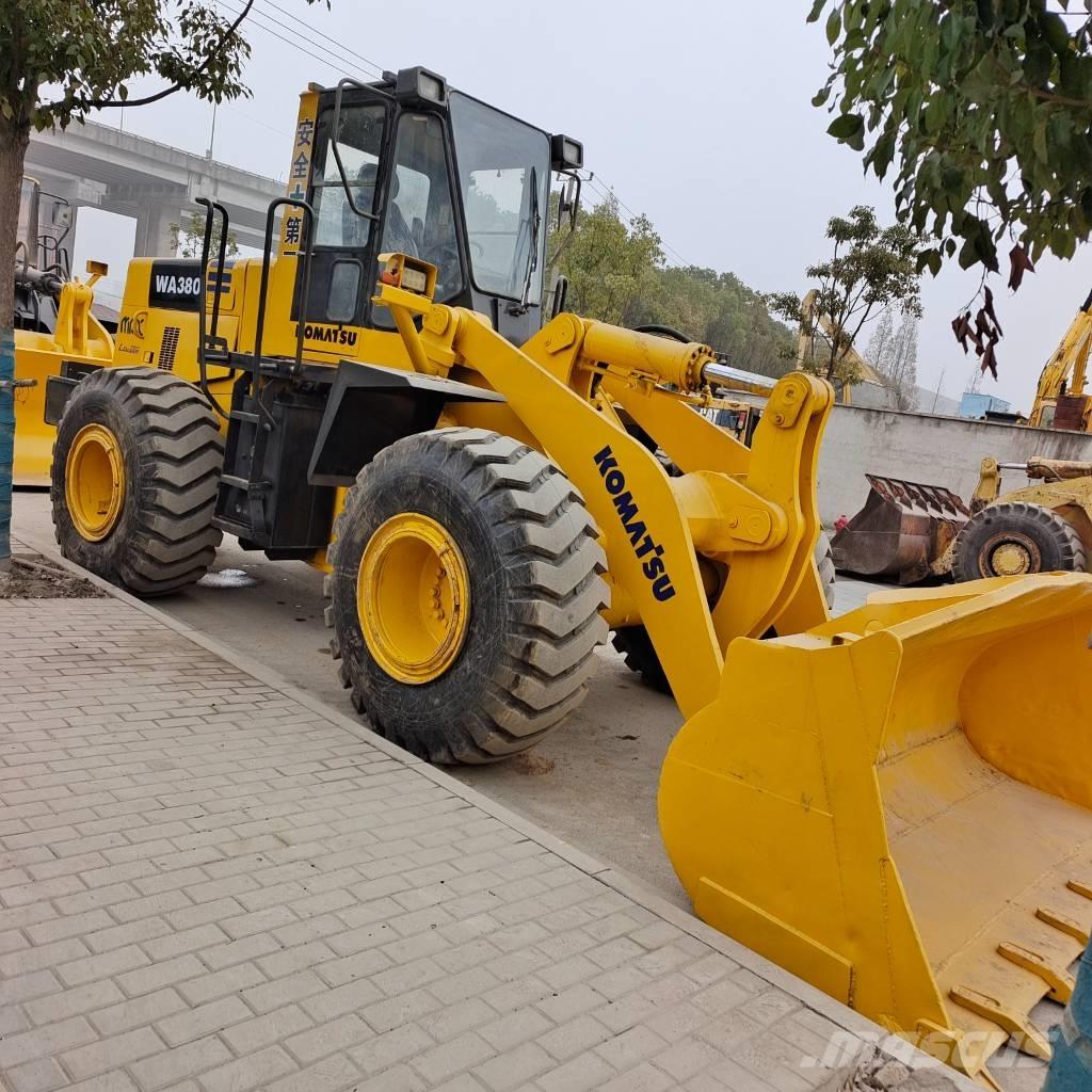 Komatsu WA 380 Wheel loaders