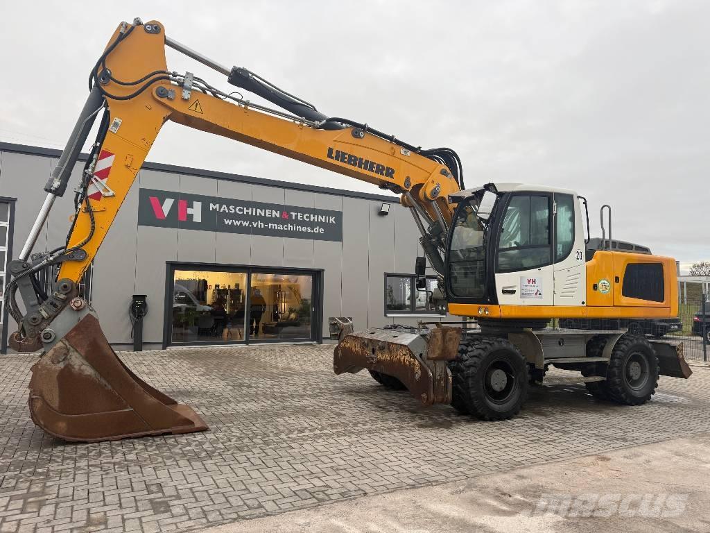 Liebherr A 924 Wheeled excavators