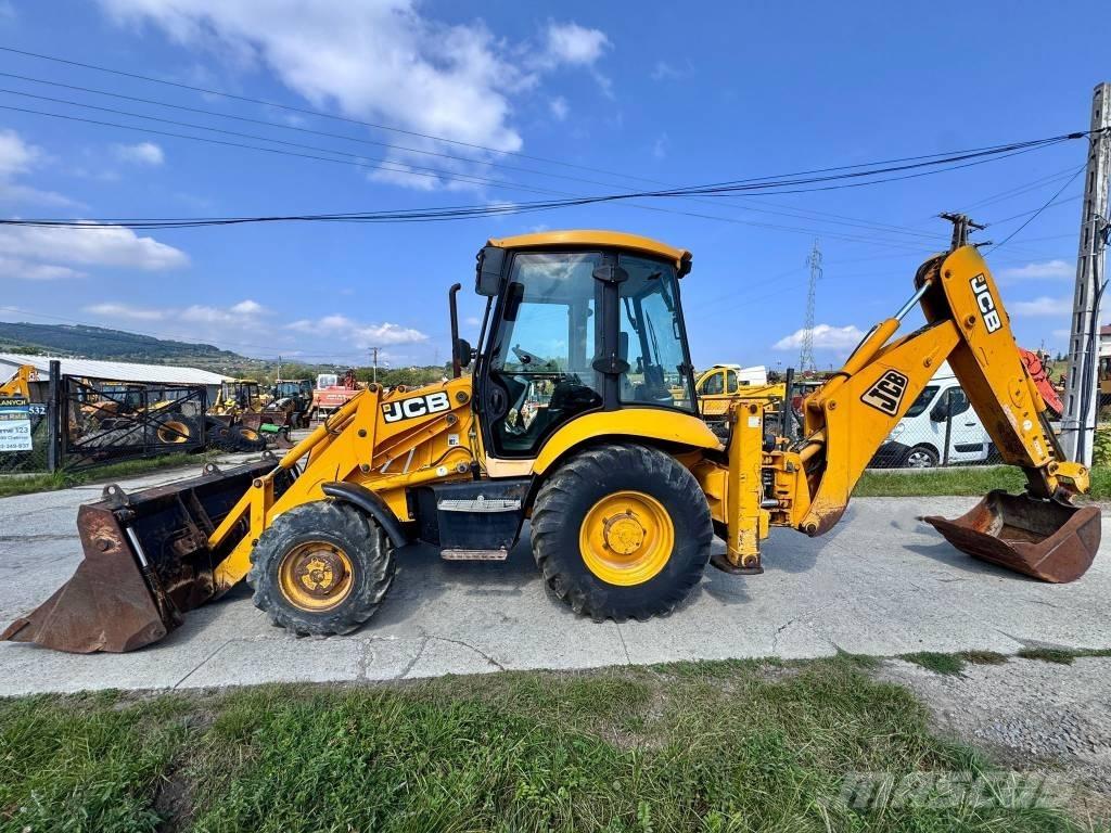 JCB 3 CX Backhoe loaders