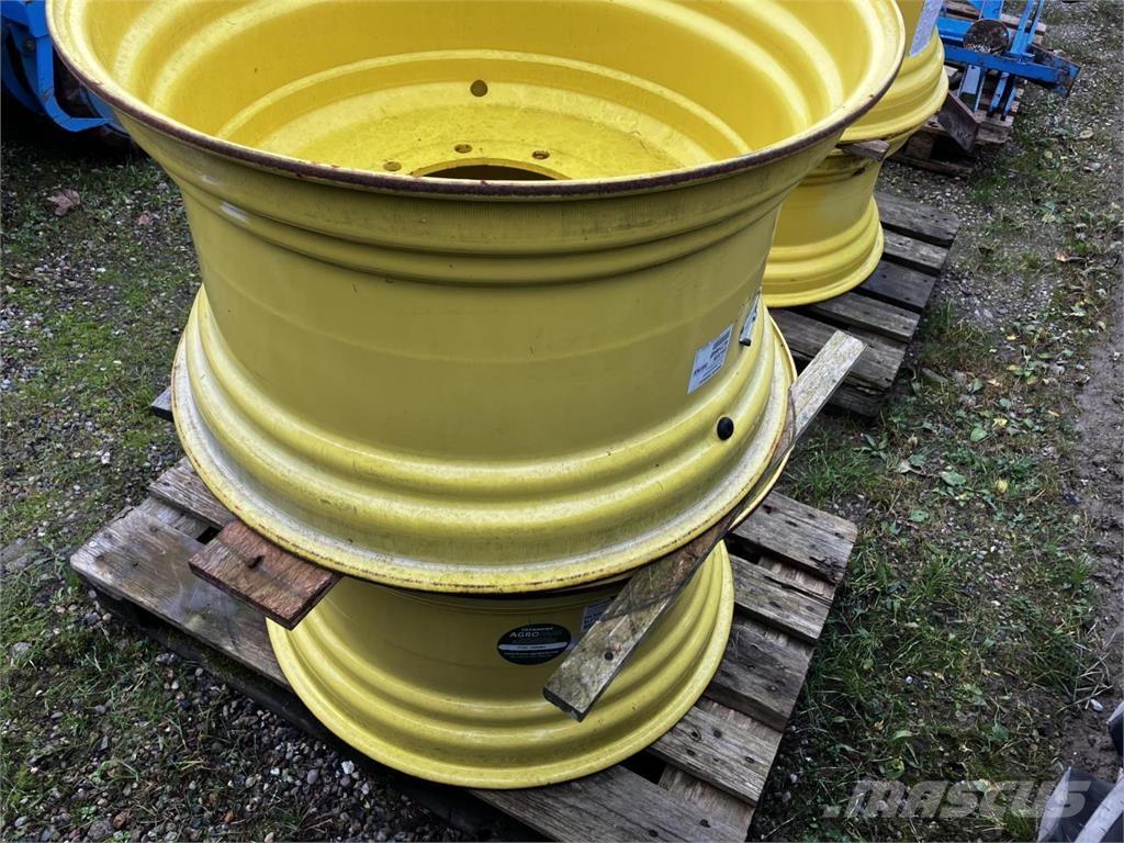 John Deere 18x30 Tyres, wheels and rims