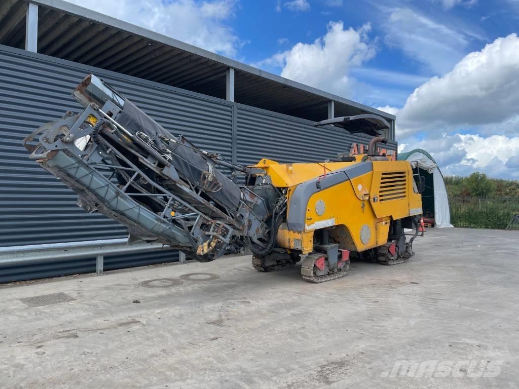 Wirtgen W 100 F Asphalt cold milling machines