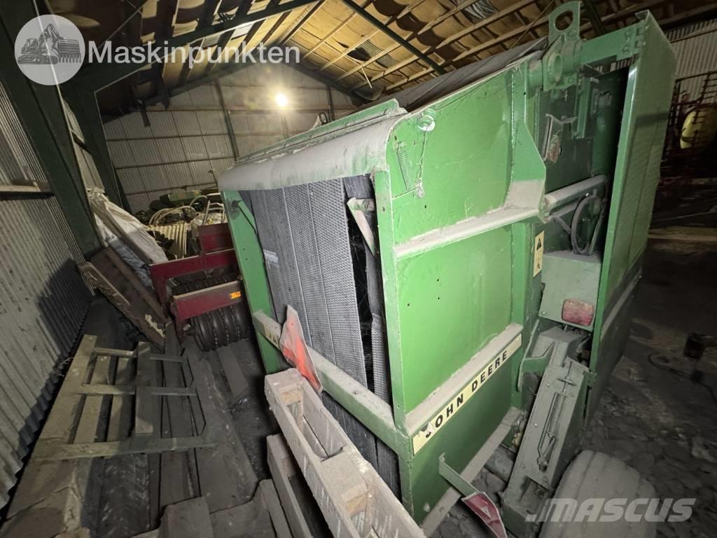 John Deere 545 Round balers