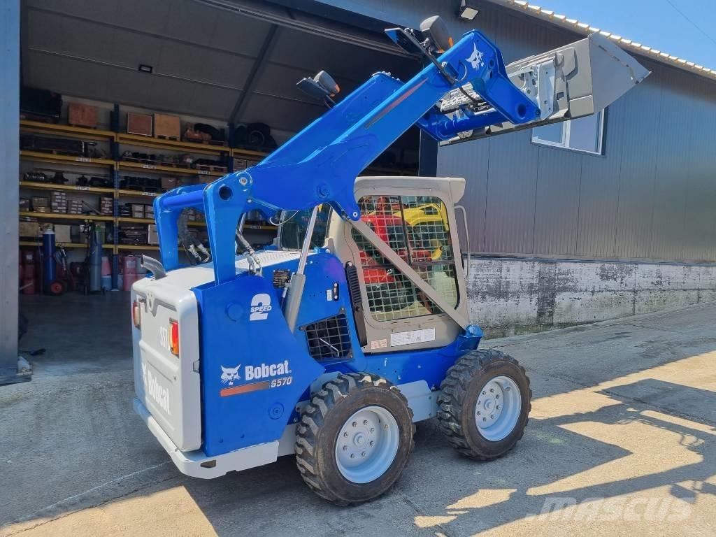 Bobcat S570 Skid steer loaders