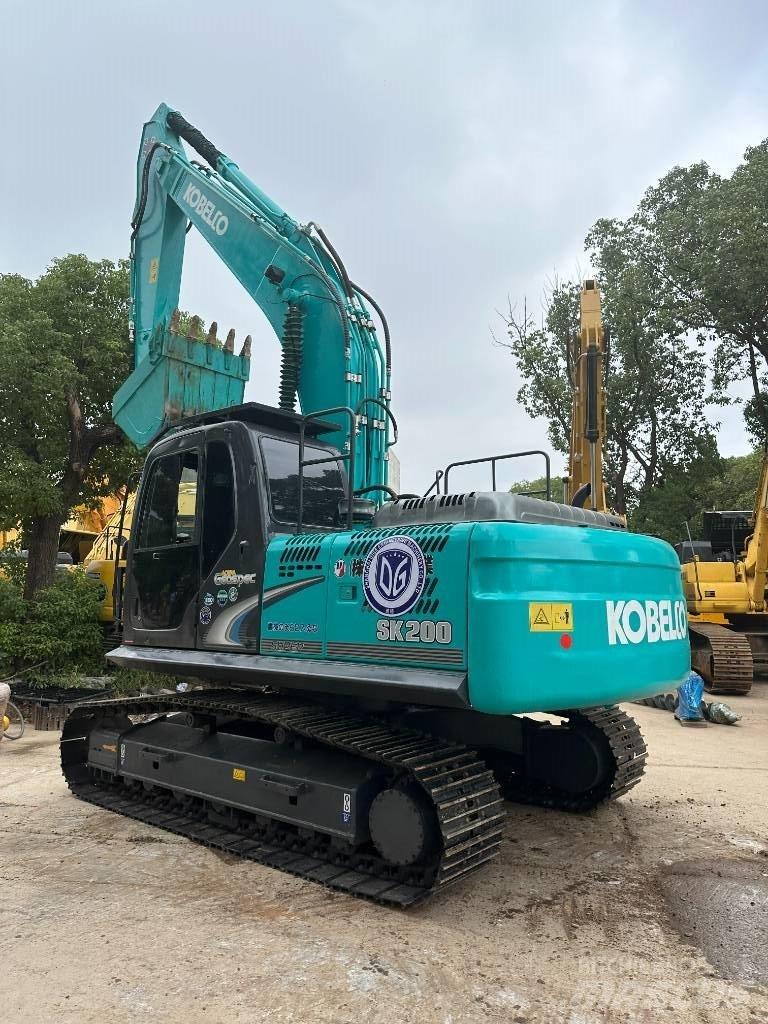 Kobelco SK 200 Crawler excavators
