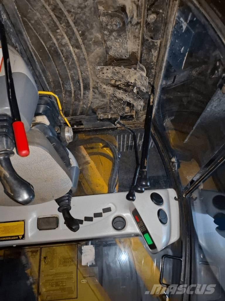 JCB JZ 70 Midi excavators  7t - 12t