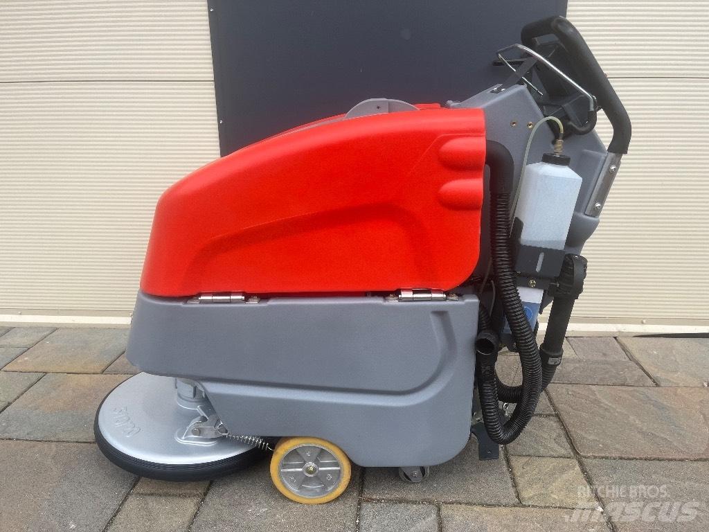 Hako B45 CL Scrubber dryers
