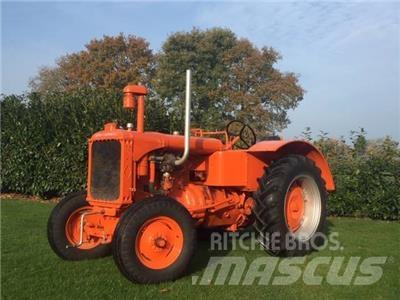 Allis-Chalmers U Tractors