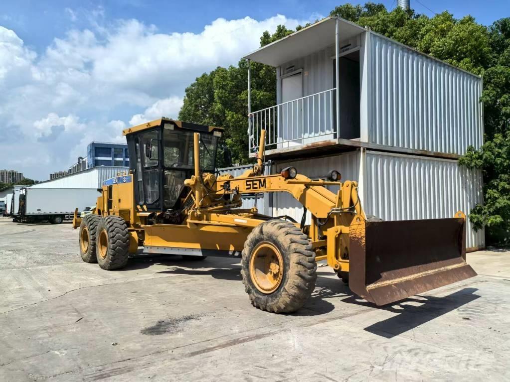 SEM 919 Graders