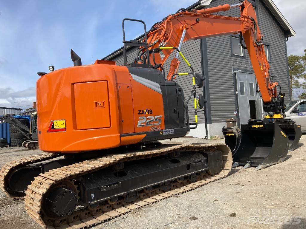 Hitachi ZX 225 US LC Crawler excavators