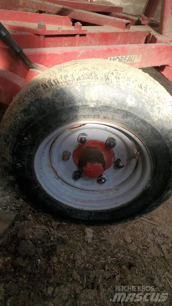 Moreau 3 DENTS Row crop cultivators