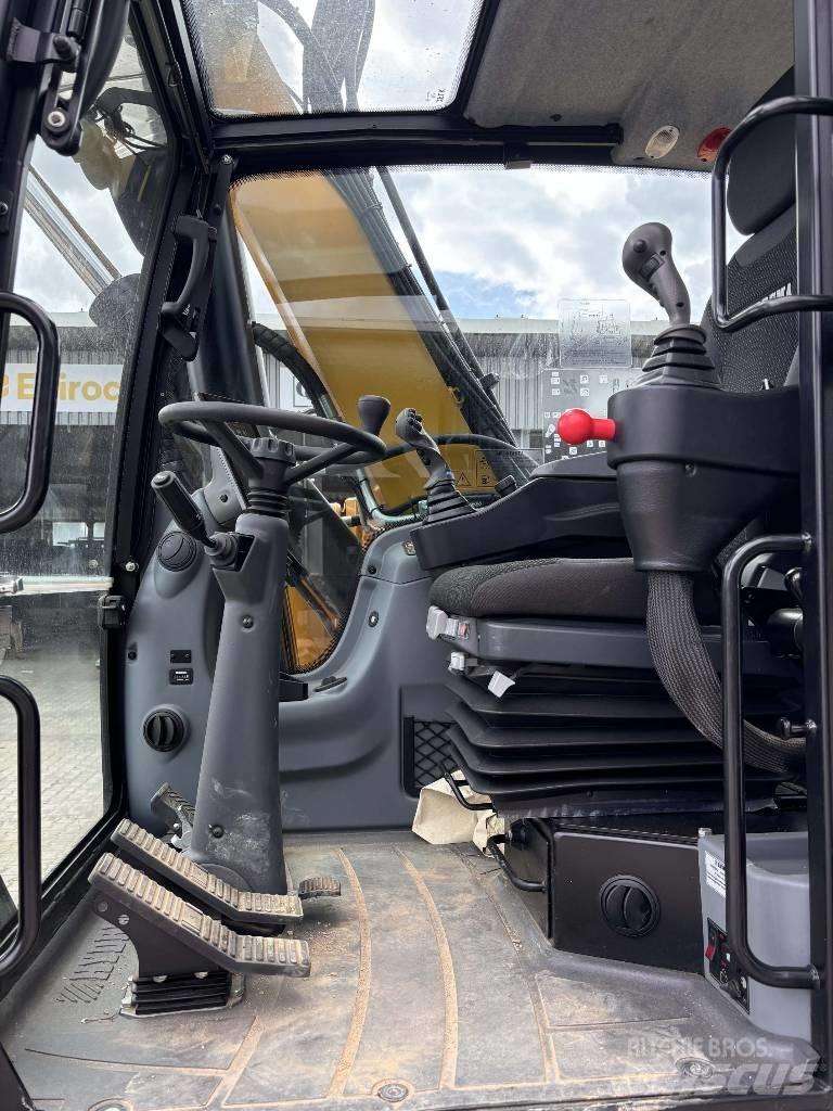 Hydrema MX17G Wheeled excavators