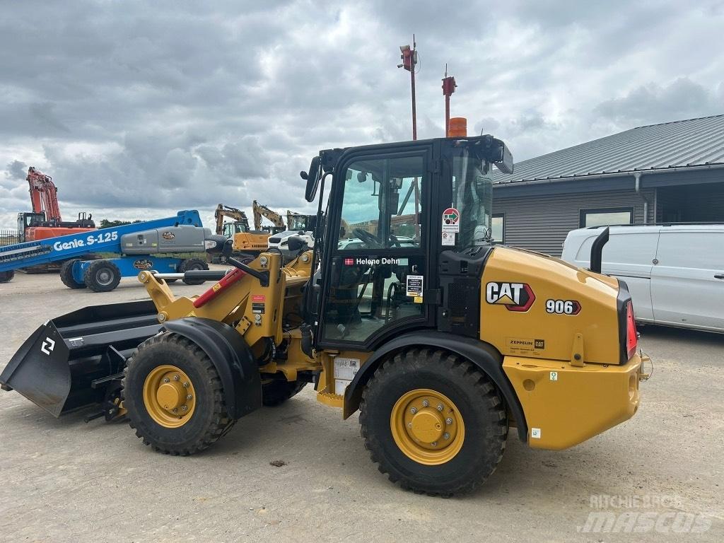 CAT 906 Wheel loaders