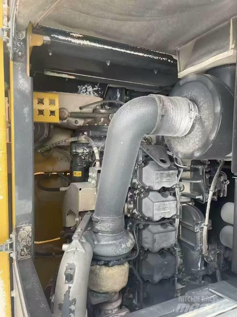 Komatsu pc850 Crawler excavators