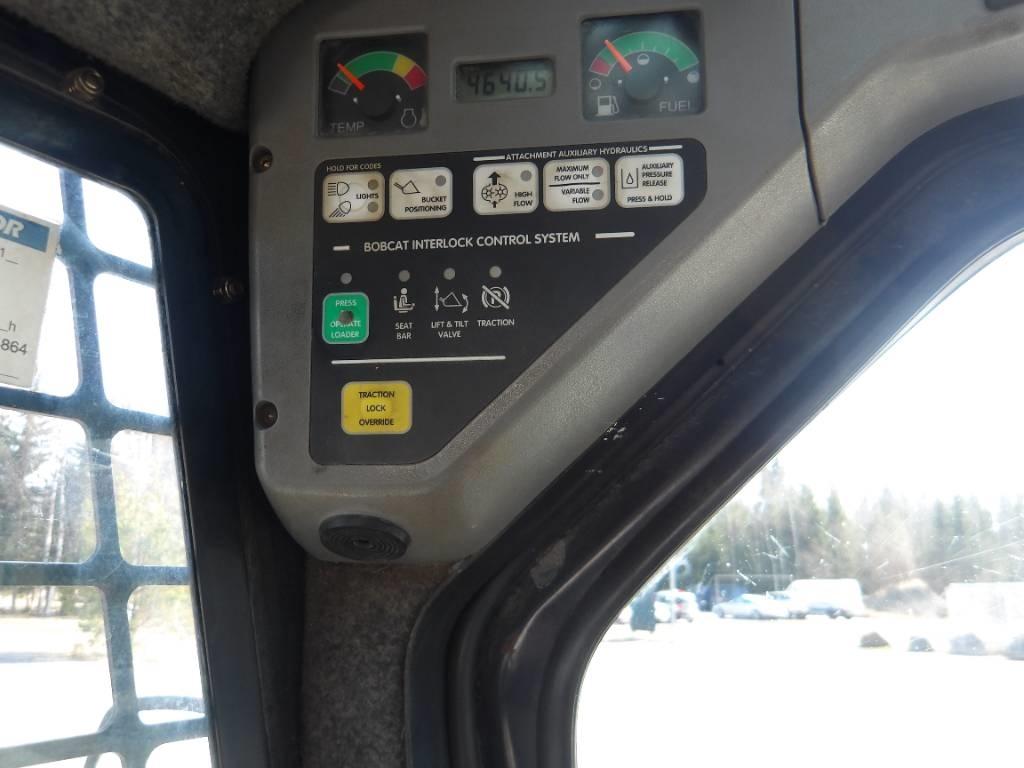 Bobcat S250 Skid steer loaders