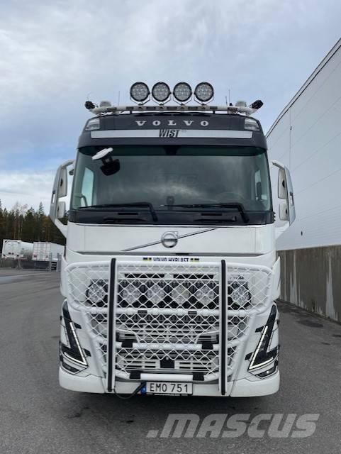 Volvo FH 16 750 Timber trucks