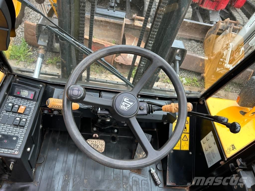 JCB 926 Rough terrain trucks