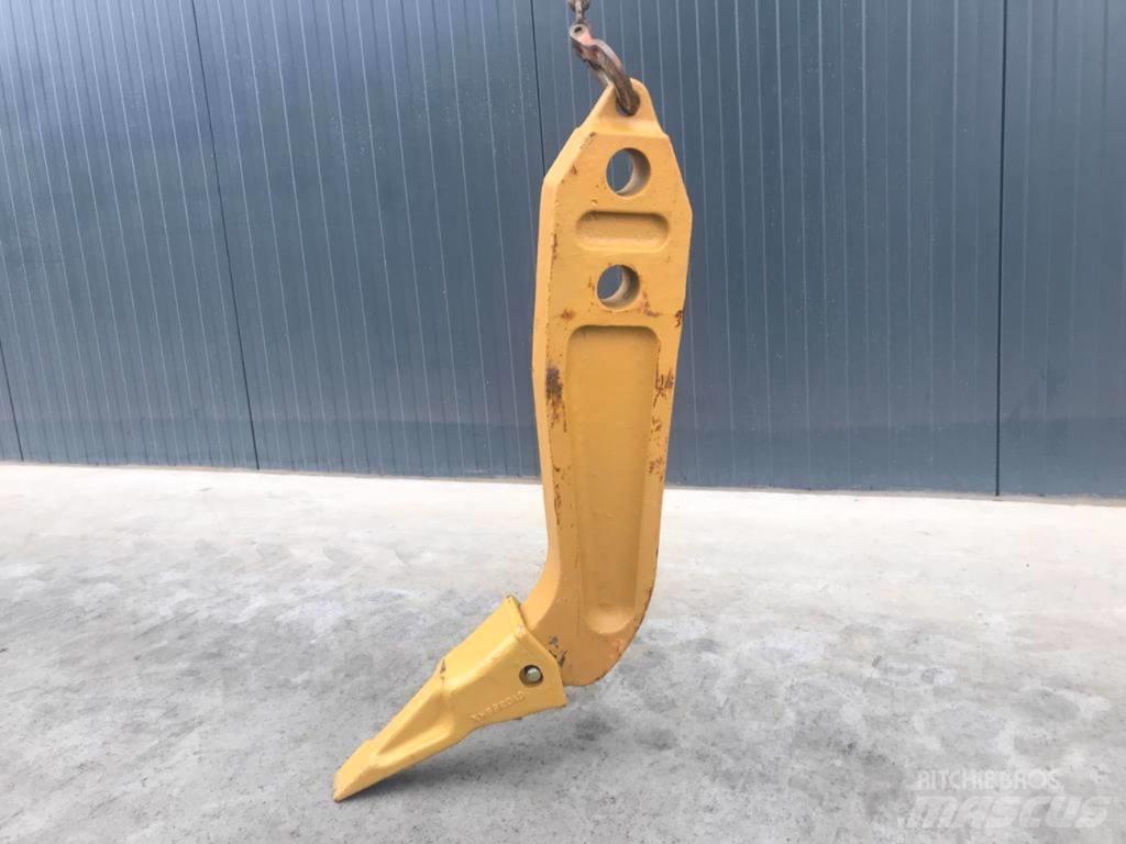 Komatsu D61 Shank Scarifiers
