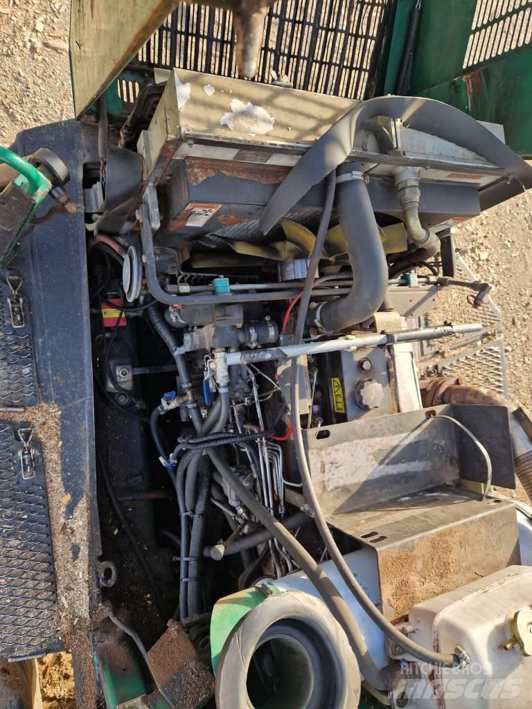 Bruks 803 Wood chippers