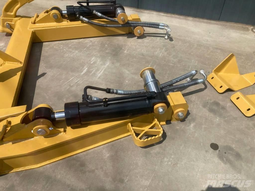 CAT 963 NG Scarifiers