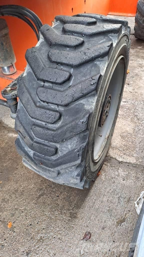 JLG 660 SJ Telescopic boom lifts