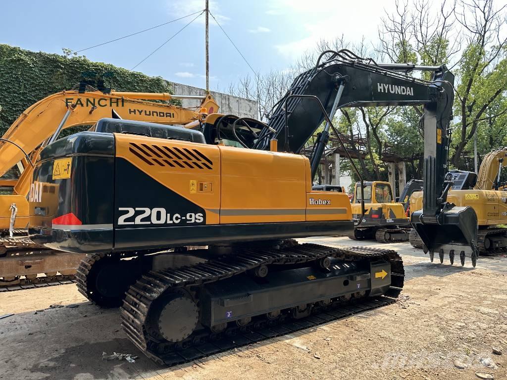 Hyundai 220lc-9s Crawler excavators