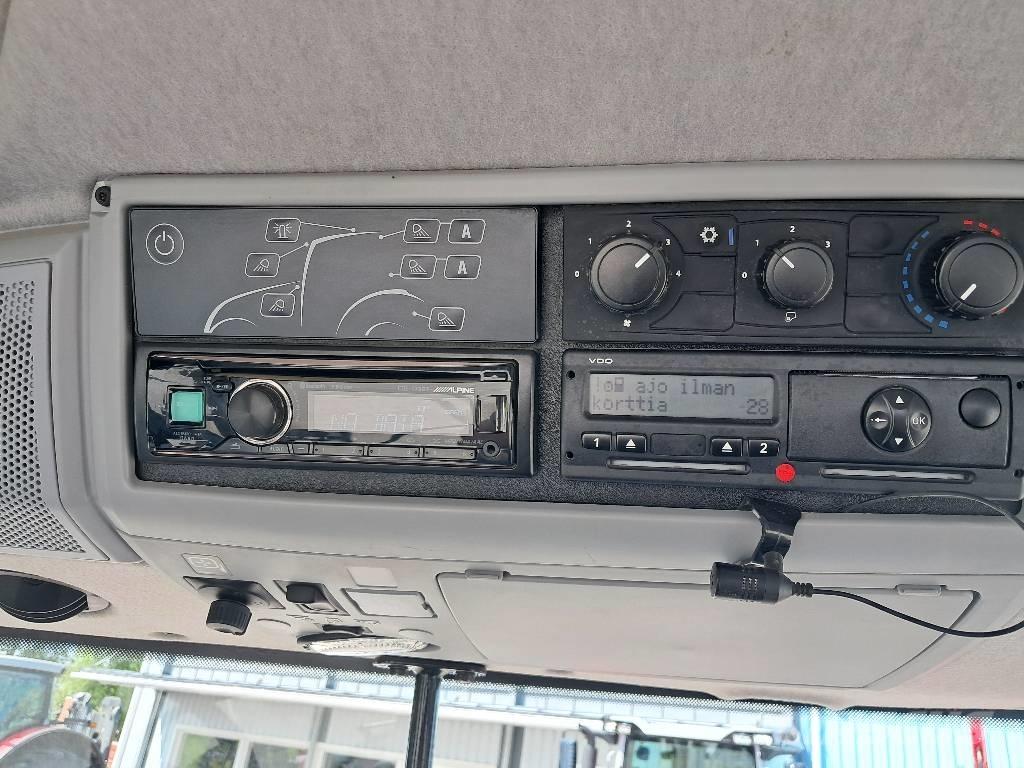 Valtra T174E Versu Tractors