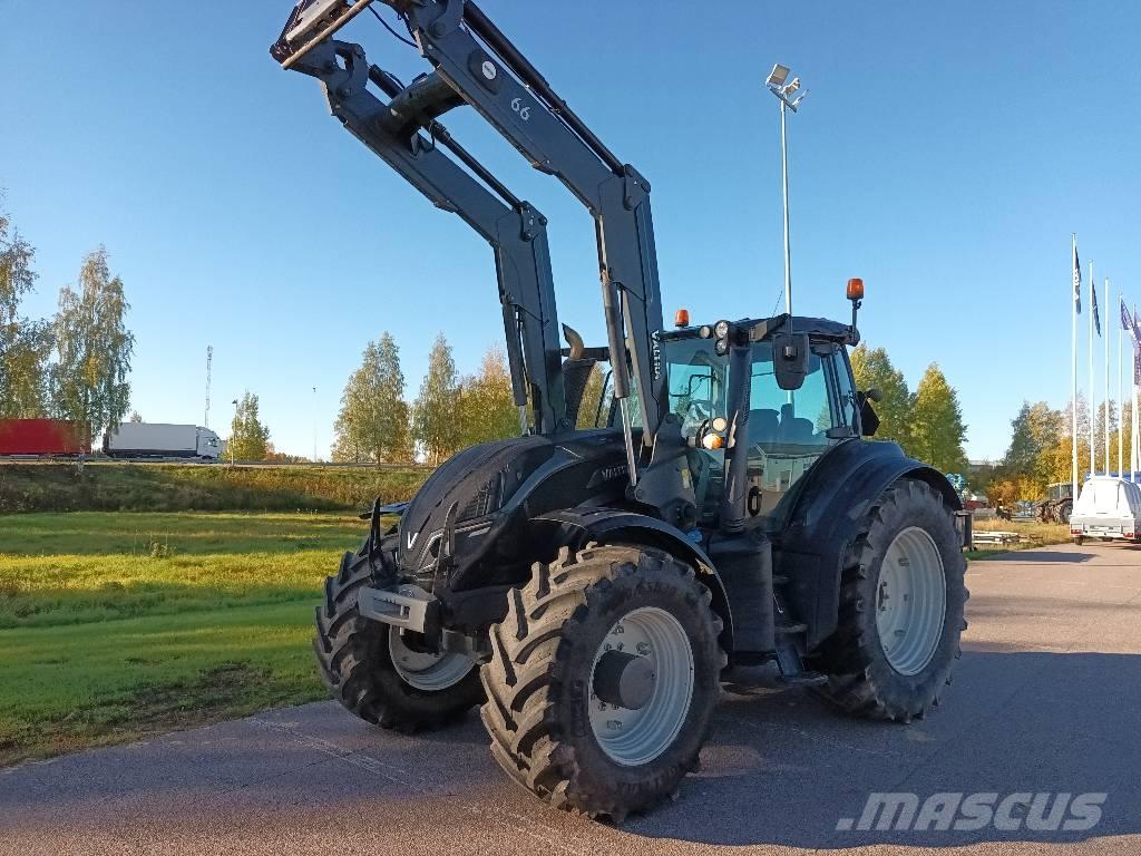 Valtra T174E Versu Tractors