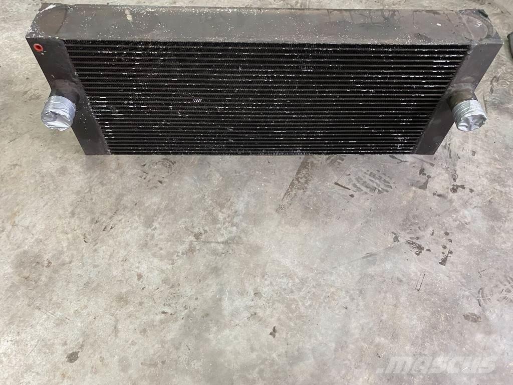 Liebherr A934C Radiators