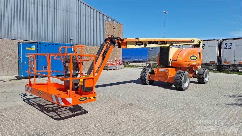 JLG 800AJG Articulated boom lifts