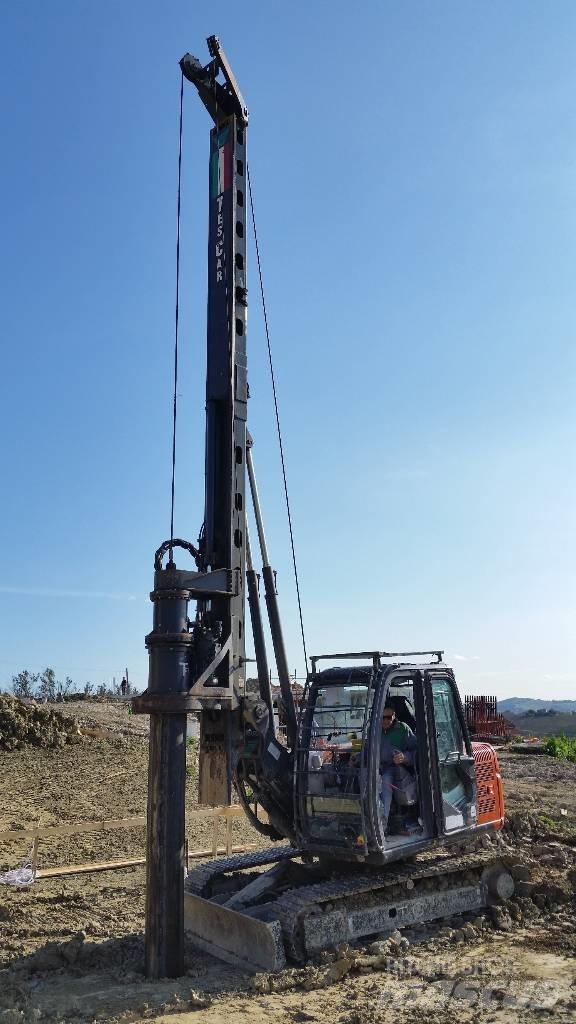 Tescar CF3 Piling rigs