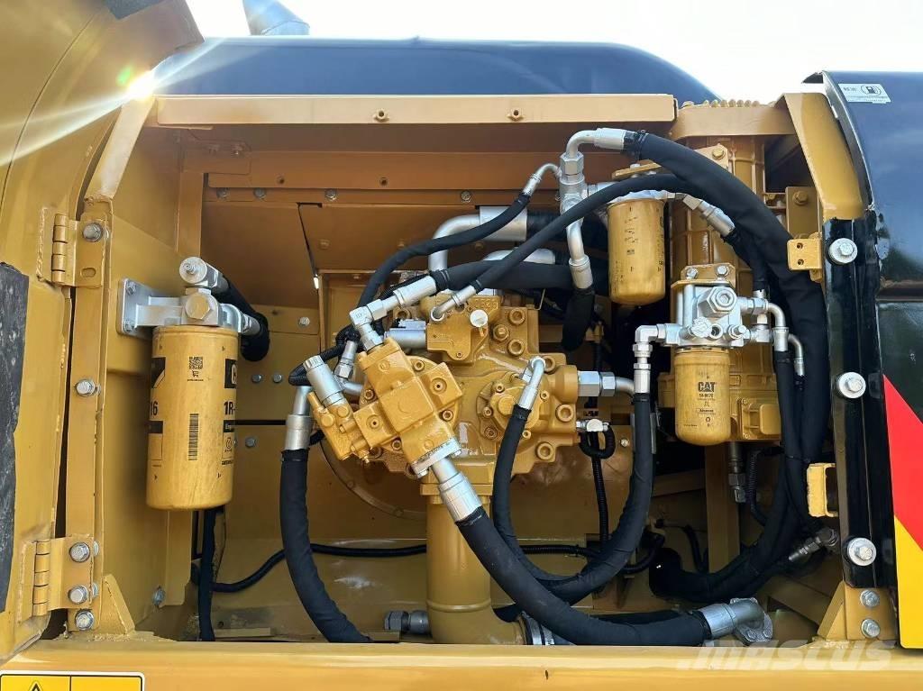 CAT 330 D Crawler excavators