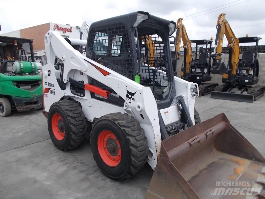 Bobcat S740 Skid steer loaders