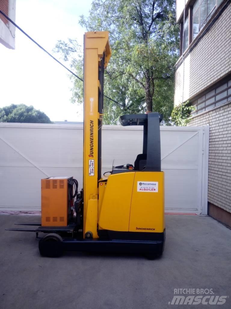 Jungheinrich ETV 220 Reach trucks