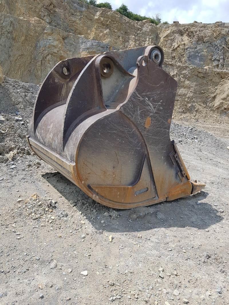 Liebherr R974 Crawler excavators