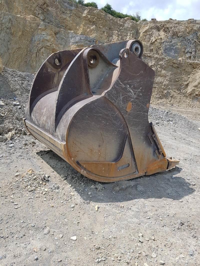 Liebherr R974 Crawler excavators