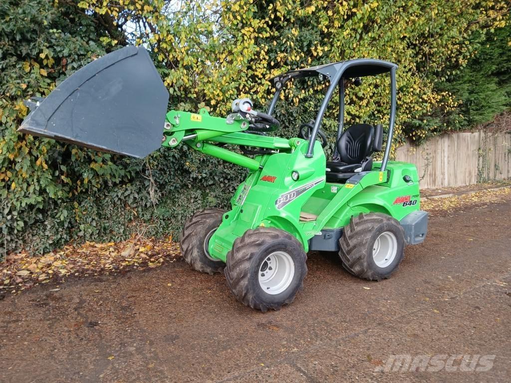 Ex Demo Avant 640 Mini loaders