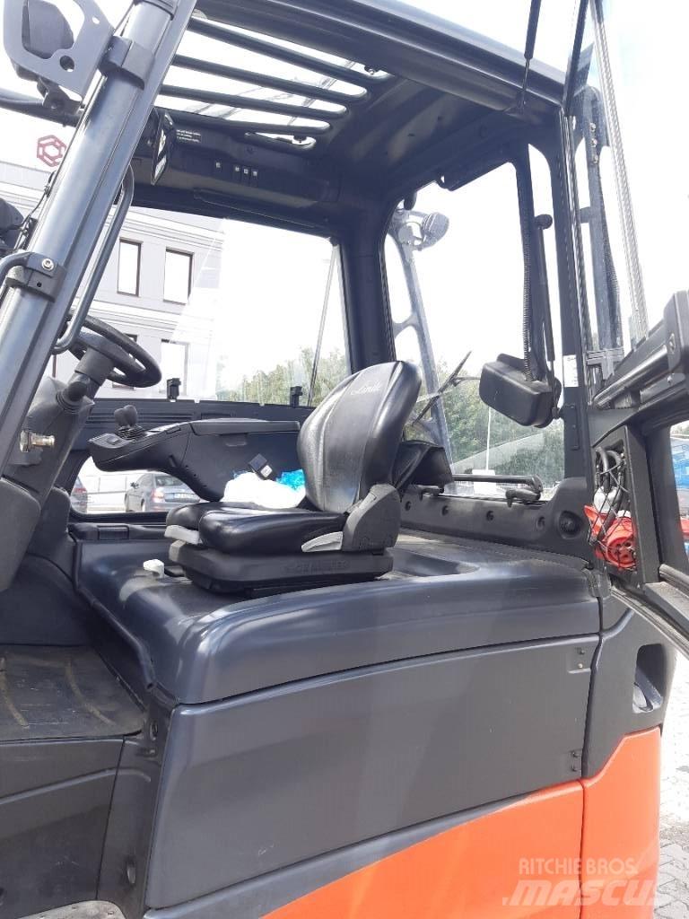 Linde E30HL Electric forklift trucks