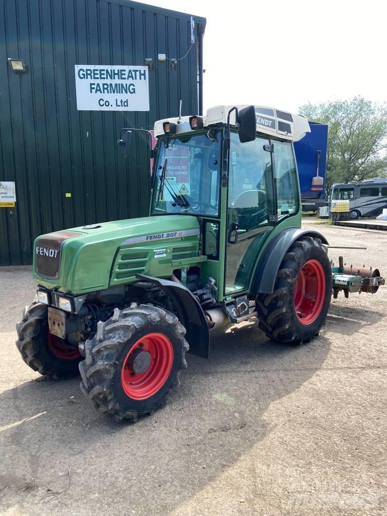 Fendt 207 Vario Tractors