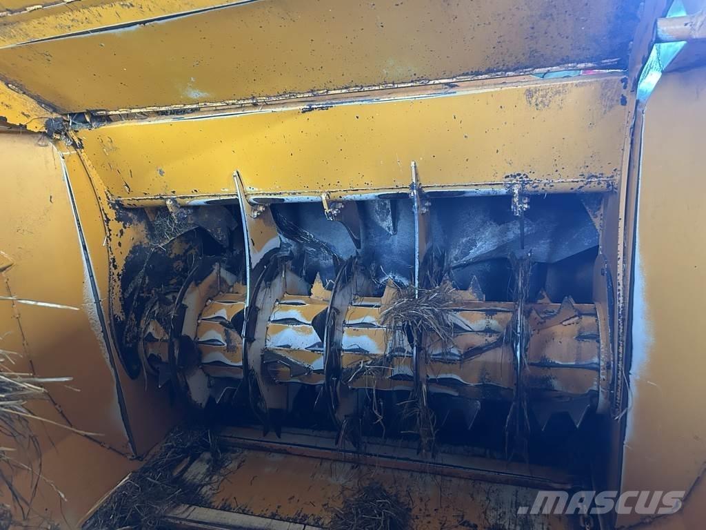 Belair G Bale shredders, cutters and unrollers